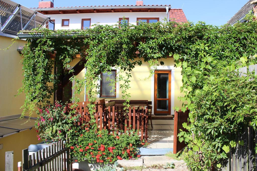 Apartament Penzion Gomelska Horní Stropnice Zewnętrze zdjęcie