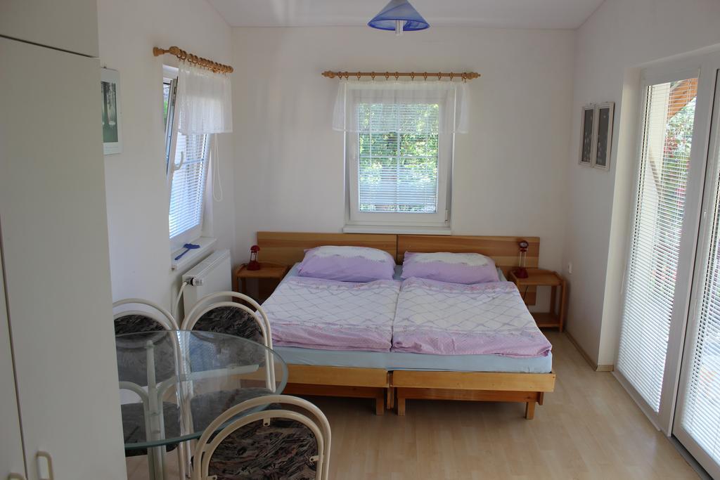 Apartament Penzion Gomelska Horní Stropnice Zewnętrze zdjęcie